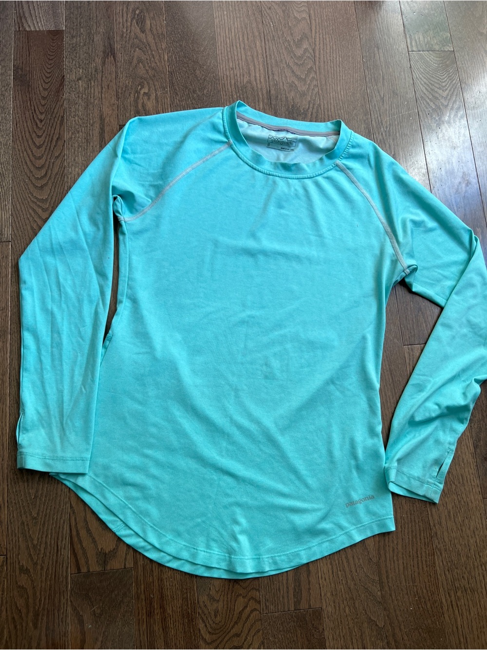 Patagonia Men's Long-Sleeve Lightweight Crew - Aqua size small